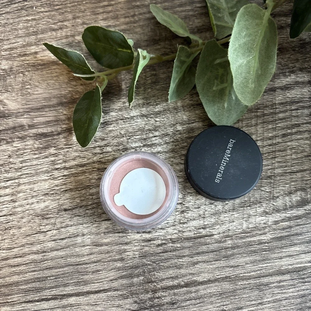 bareMinerals Conch Shell Eyeshadow Eye Shadow Color .02oz Full Size Sealed